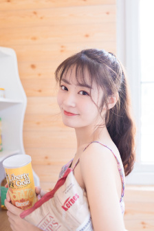 家庭群交小说小龟和王艳